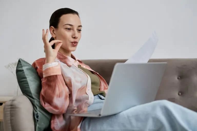 Imagen asociada a Costos y Tarifas de la Visa de Nómada Digital en Colombia: Todo lo que Necesitas Saber