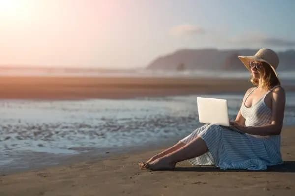 Imagen asociada a Guía Completa para Solicitar la Visa de Nómada Digital para España