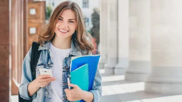 Convalidación de títulos de estudios de preescolar, básica y media.