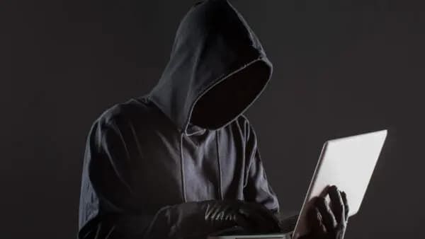 Crime of abusive access to a computer system