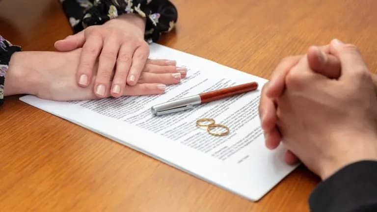 What is required for a divorce in Colombia?