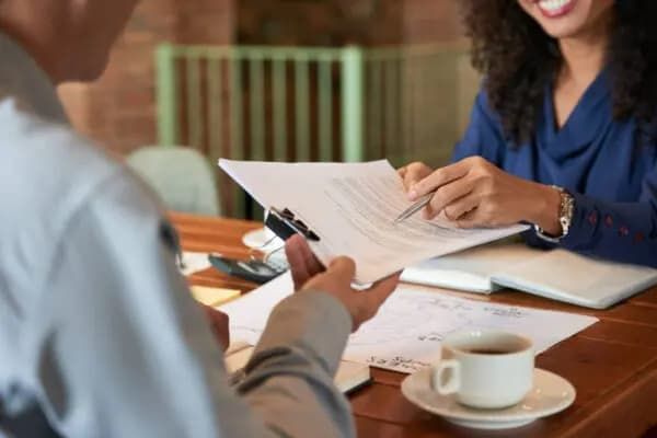 Imagen asociada a Visa type V administrative or judicial procedures