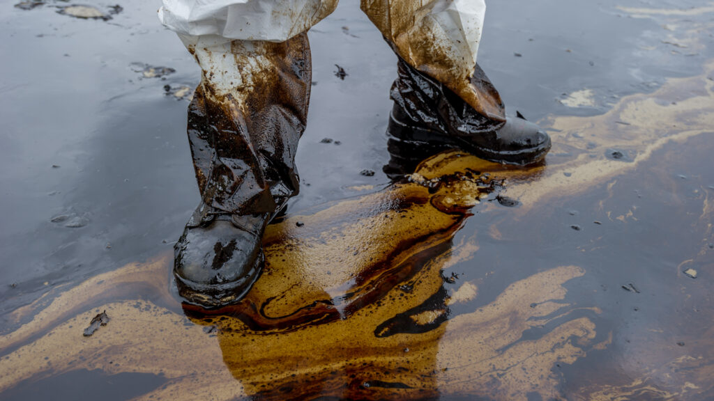 responsabilidad legal por derrames de petroleo